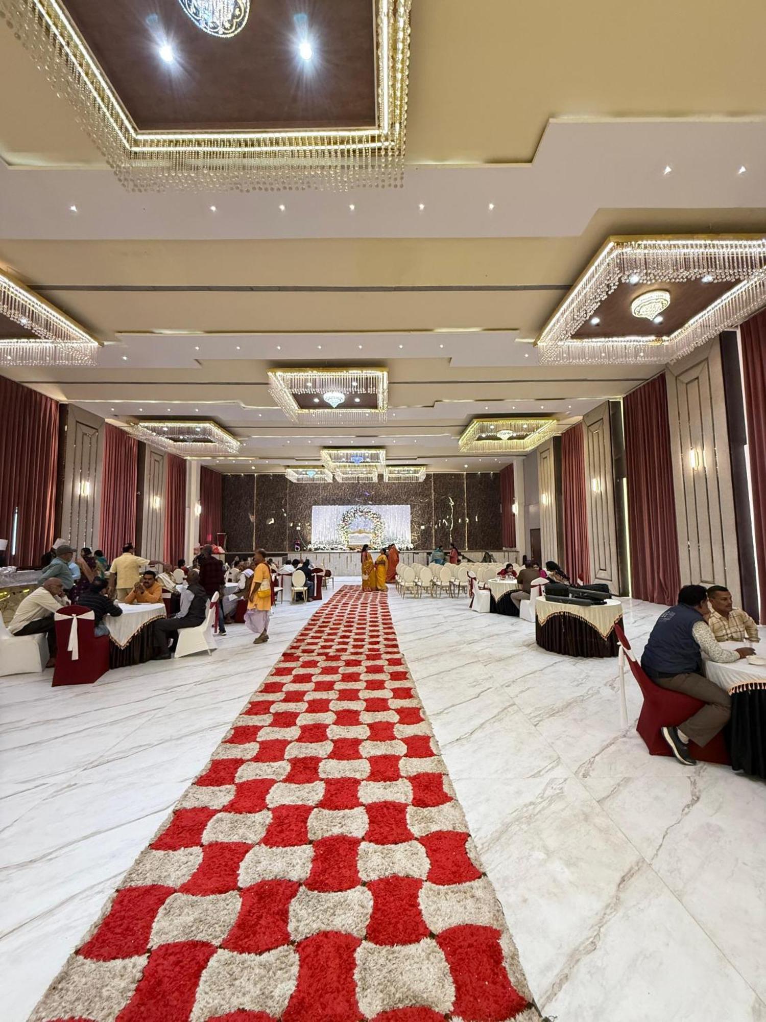 Hotel Emperor Paradise Bilāspur Exterior photo