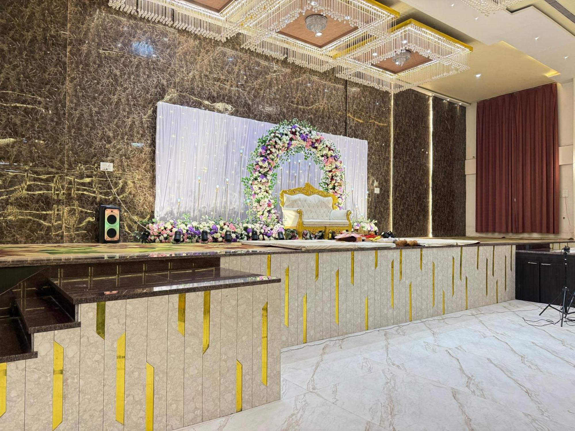 Hotel Emperor Paradise Bilāspur Exterior photo